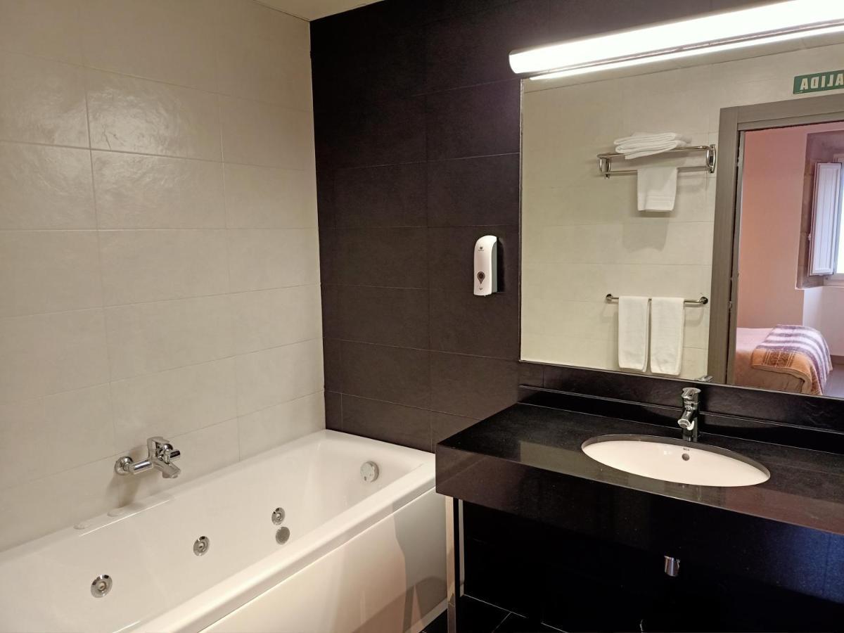 Tresanea Apartamentos Ituren Ngoại thất bức ảnh