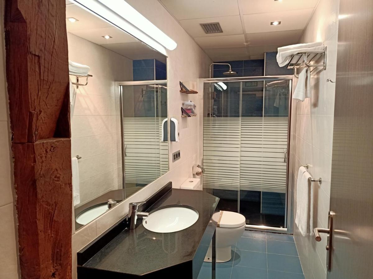 Tresanea Apartamentos Ituren Ngoại thất bức ảnh