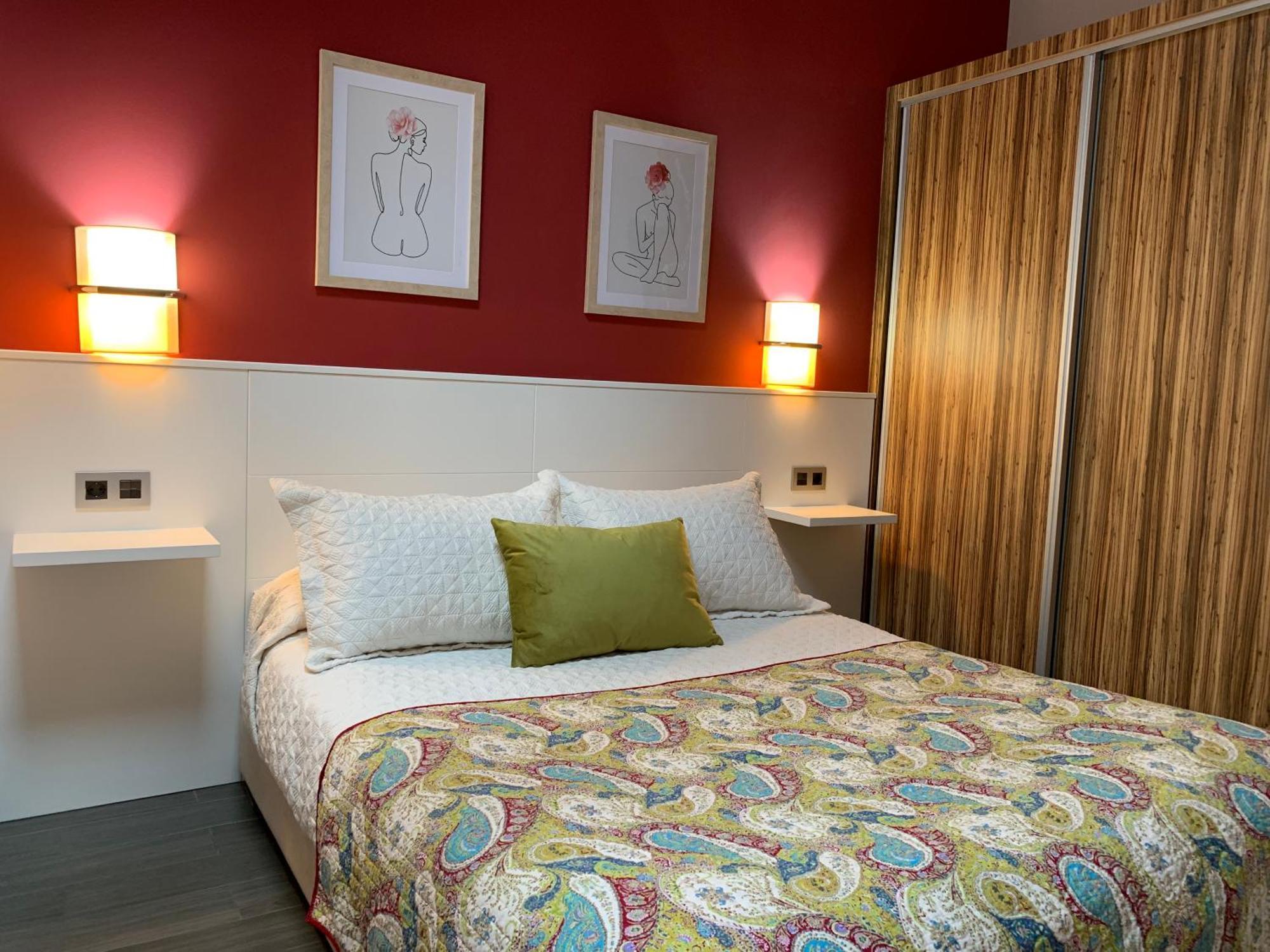Tresanea Apartamentos Ituren Ngoại thất bức ảnh